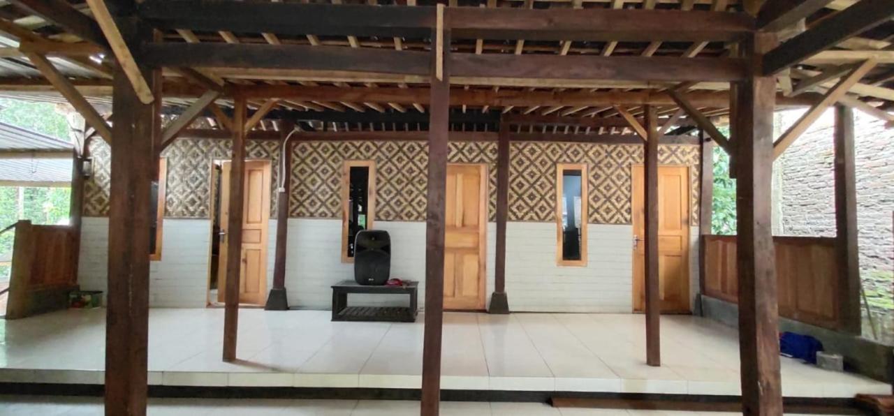 Homestay Kurnia Bantul Exteriör bild