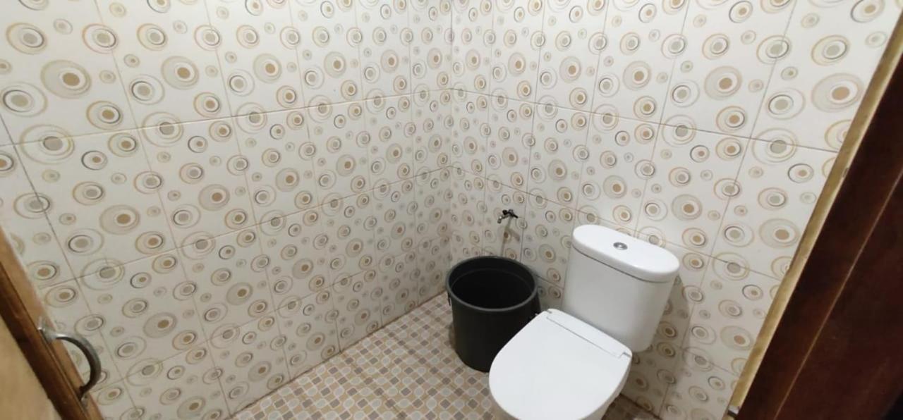 Homestay Kurnia Bantul Exteriör bild