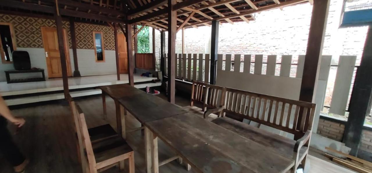 Homestay Kurnia Bantul Exteriör bild