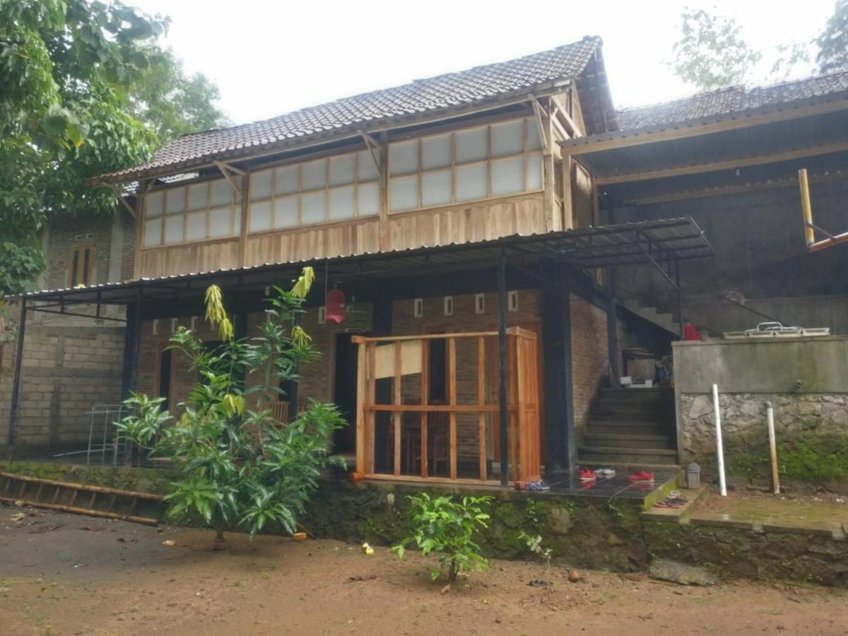 Homestay Kurnia Bantul Exteriör bild