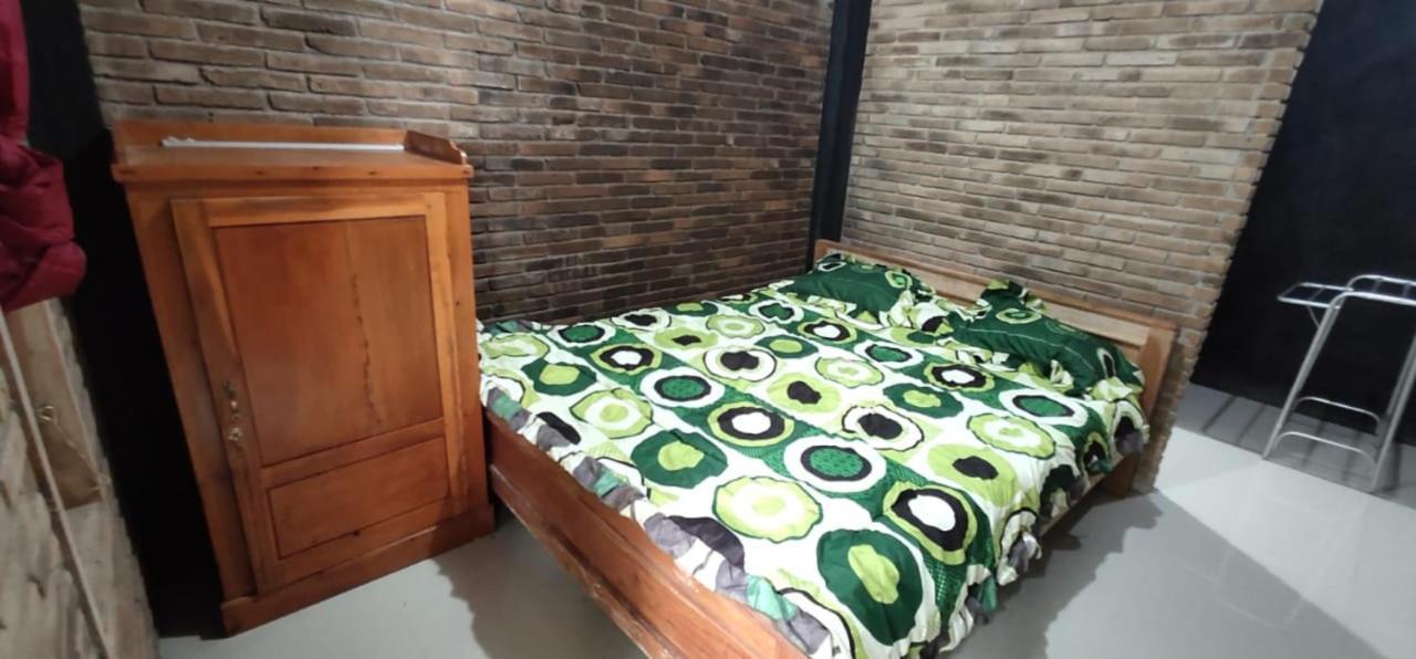 Homestay Kurnia Bantul Exteriör bild