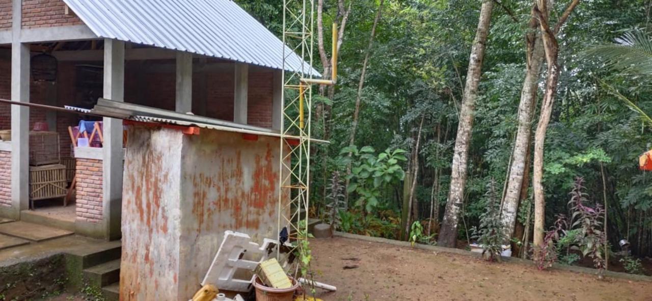 Homestay Kurnia Bantul Exteriör bild